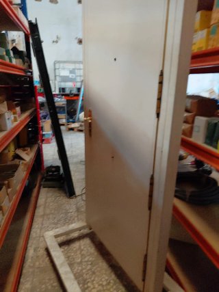 Puerta seguridad lacada blanco con bisagras segurd