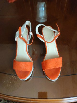 Sandalias de ante y esparto naranja