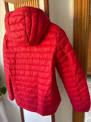 Chaqueta Jennifer Roja con Capucha