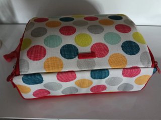 Trona de viaje con diseño infantil