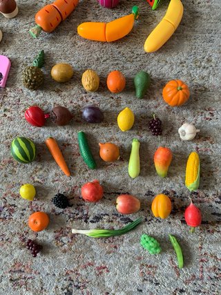 Cocinita de juguete con accesorios