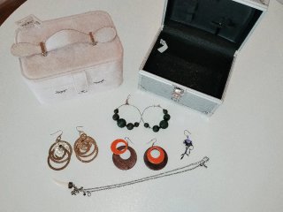 Joyeros con accesorios