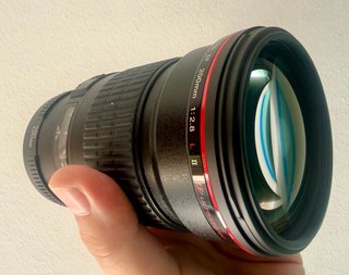 Canon EF 200mm f/2.8L II USM