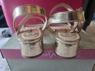 Sandalias Freshpoesi Niña Talla 38 Doradas
