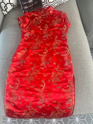 Vestido Chino Rojo y Dorado Dragones