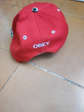 Gorra OBEY Snapback Roja y Animal Print