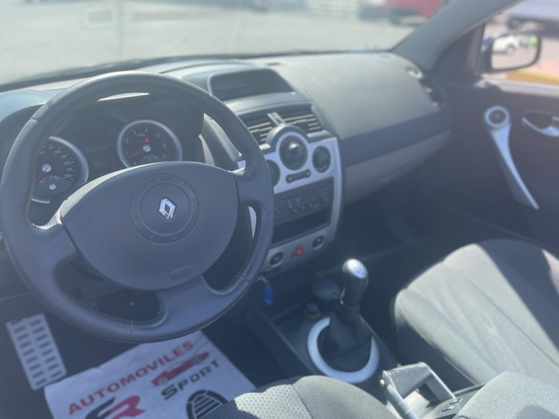 Renault Mégane 2004, foto 14