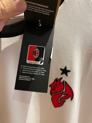 Camiseta AC Milan Emirates Fly Better
