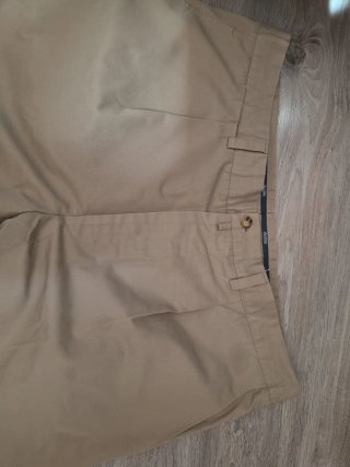 Pantalón beige