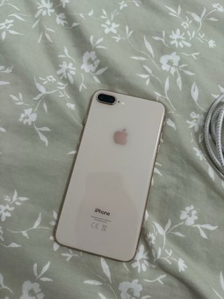 iPhone 8 Plus Dorado
