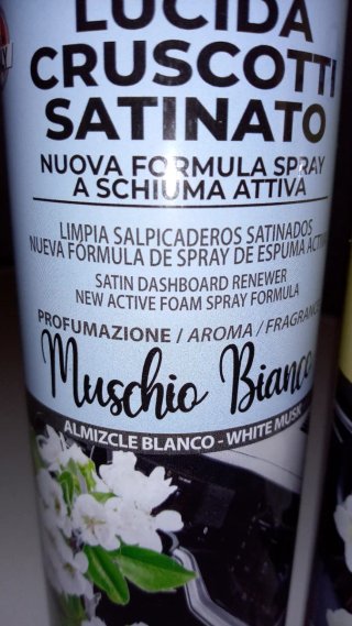 2 Spray Lucida Cruscotti Magic Foam