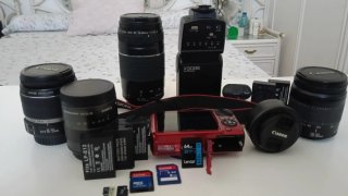 LOTE JOYA Canon EOS M ROJA + 22mm f/2 STM + 75-300