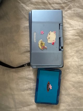 Nintendo DS azul con 4 juegos