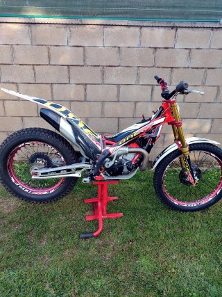 TRRS 300 RR Raga Racing