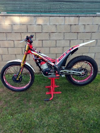 TRRS 300 RR Raga Racing
