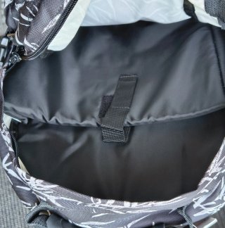 Mochila Eastpak Negra y Blanca