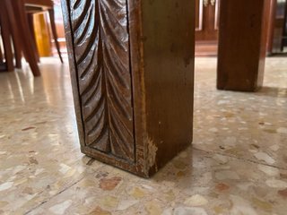 Mesita de salón de madera y mármol