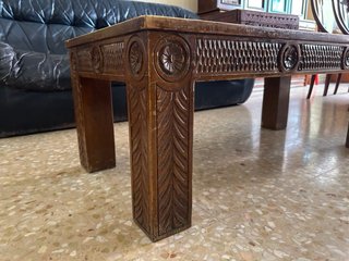 Mesita de salón de madera y mármol