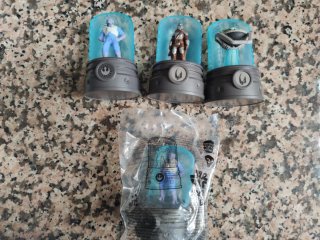 Lote Figuras The Mandalorian y Grogu