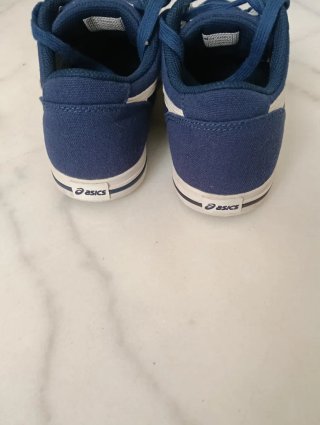 Zapatillas Asics Azul y Blanco