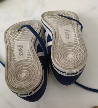 Zapatillas Asics Azul y Blanco