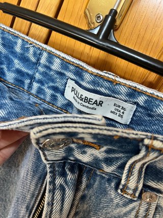 Pantalones vaqueros Pull&Bear anchos talla 36