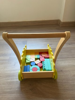 Correpasillos erizo madera con piezas sin estrenar