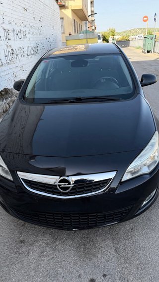Opel Astra 2010