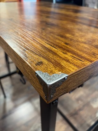 Mesa alta madera y metal