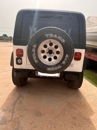 Jeep Wrangler 1990, matriculado 2004