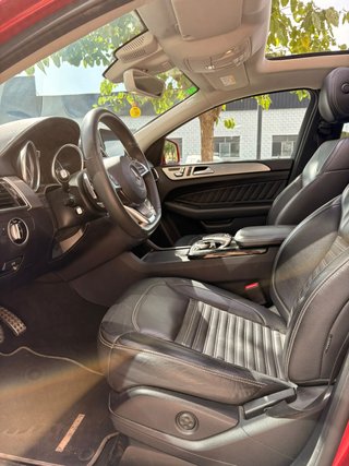 Mercedes-Benz GLE SUV 2017