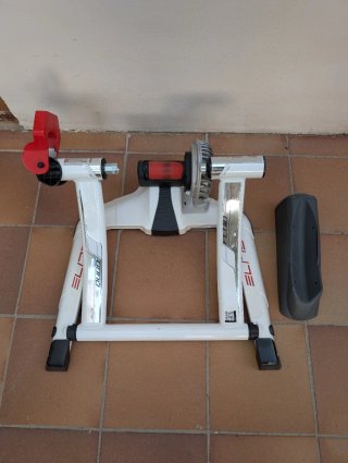 Rodillo Elite Qubo Fluid Bicicleta