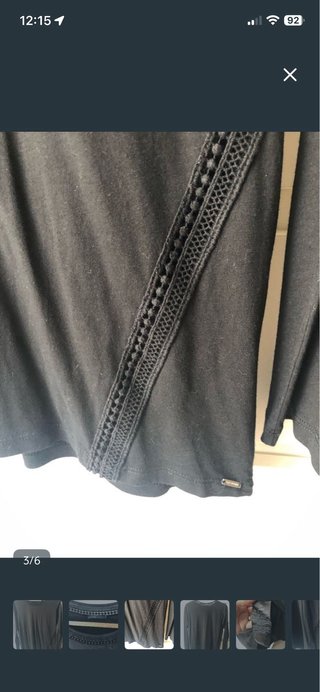 Camiseta IKKS negra con detalles
