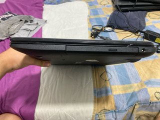 ASUS R752L Portátil
