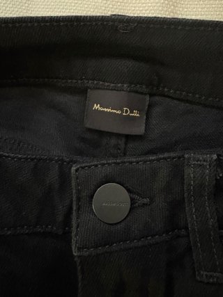 Massimo Dutti Pantalón Recto Negro