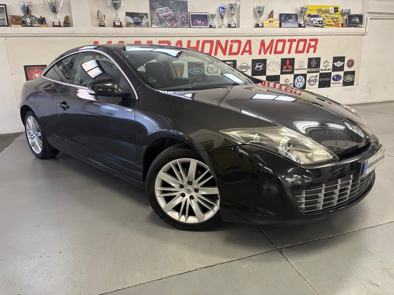 Renault Laguna Coupe 2.0 dCi Emotion Plus 2010, foto 2