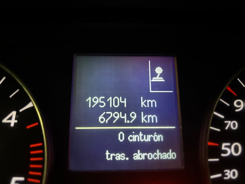 Renault Laguna Coupe 2.0 dCi Emotion Plus 2010, foto 10