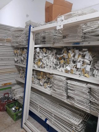 Estanterías metálicas blancas Precios económicos.