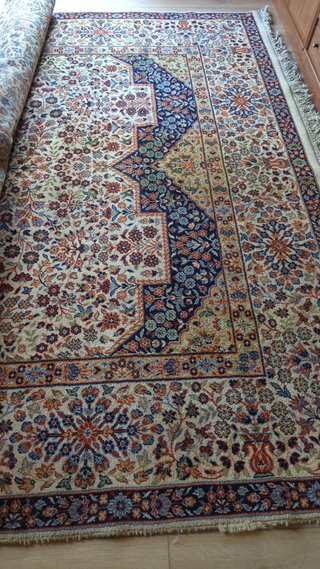 Alfombra de lana clásica beige multicolor