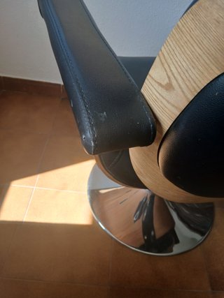 Sillón de peluquería negro
