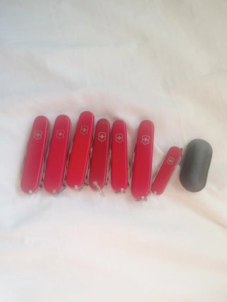 Navajes Victorinox Rosse