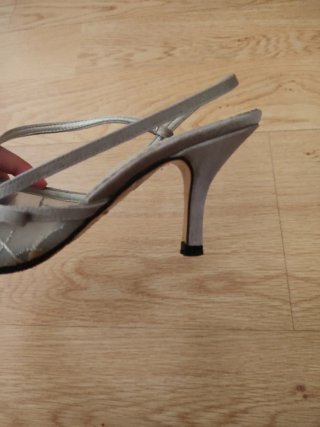 Tacones Patricia Villanueva Beige/Plata