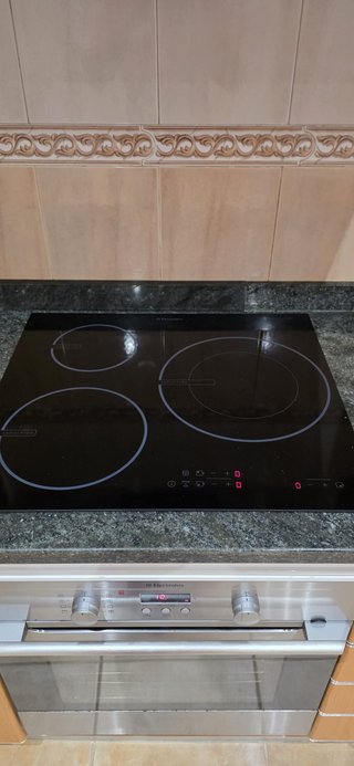 Horno, Vitrocerámica y Campana 90cm