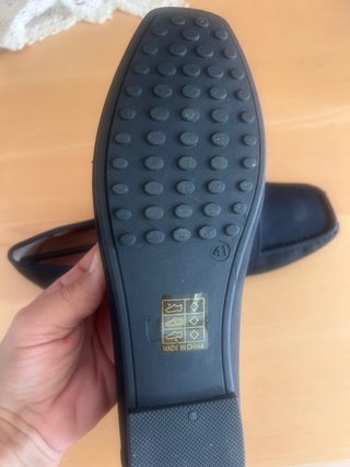 Zapatos planos azules muy elegantes