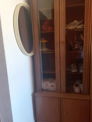 Mueble de salón madera y cristal