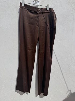 Traje chaqueta y pantalón marrón