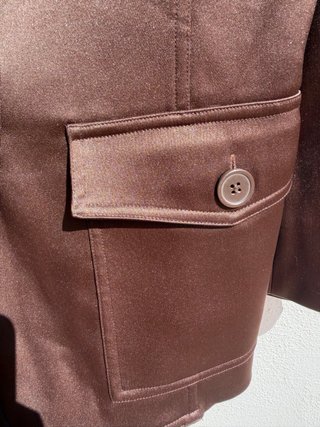 Traje chaqueta y pantalón marrón