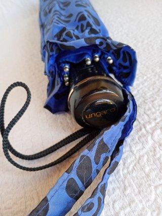 Ombrello Ungaro Blu con Rose Nere