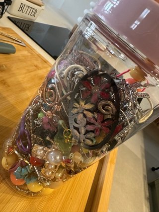 Frasco de joyas multicolor