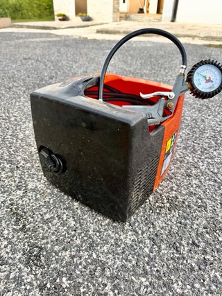 Compressore portatile Black+Decker